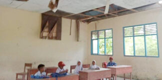 Tiga lokal RKB SD-N 87 Halsel rusak tak kunjung diperbaiki