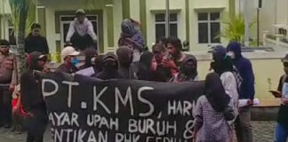 Upah Buruh Tak Dibayar, KPB Gelar Aksi Unras Didepan Kantor Disnaker Ternate