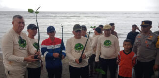 HLH Se-dunia, DLH Kota Ternate dan Pertamina Gelar Penanaman Mangrove