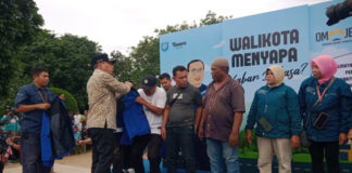Diskop dan UMKM Ternate Bagi Bantuan Ke Pelaku Usaha UMKM dan Tukang Ojek