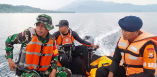 Hari Keempat Pencarian, Dosen Unkhair Korban Longboat Tenggelam di Halsel Belum Ditemukan