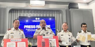 Imigrasi Ternate Amankan WNA Turki Jual Vacuum Cleaner dari Masjid ke Masjid